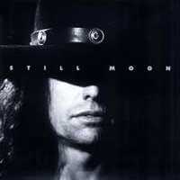 Still Moon